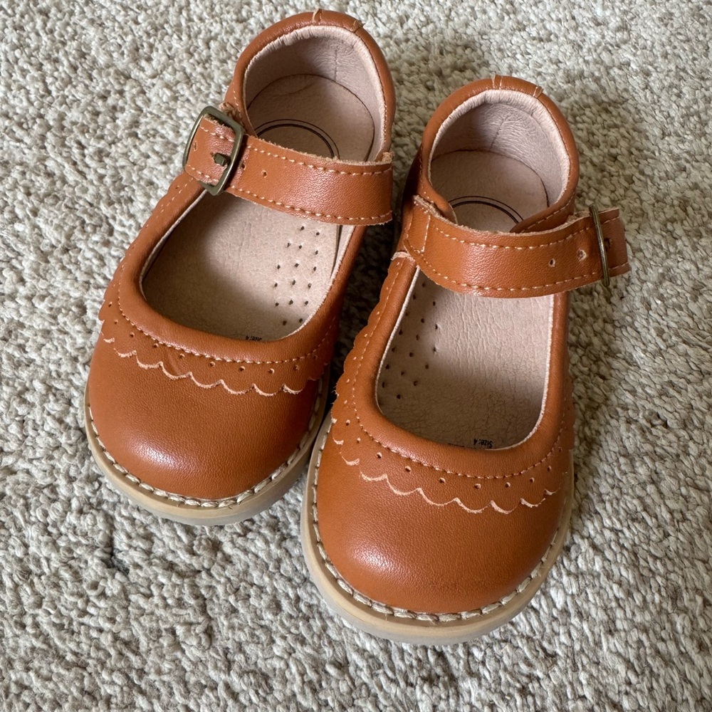 Classic Tan Kids Mary Jane Shoes